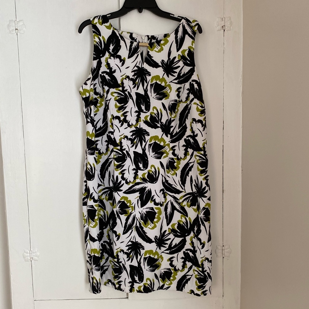 Ronni Nicole Dress